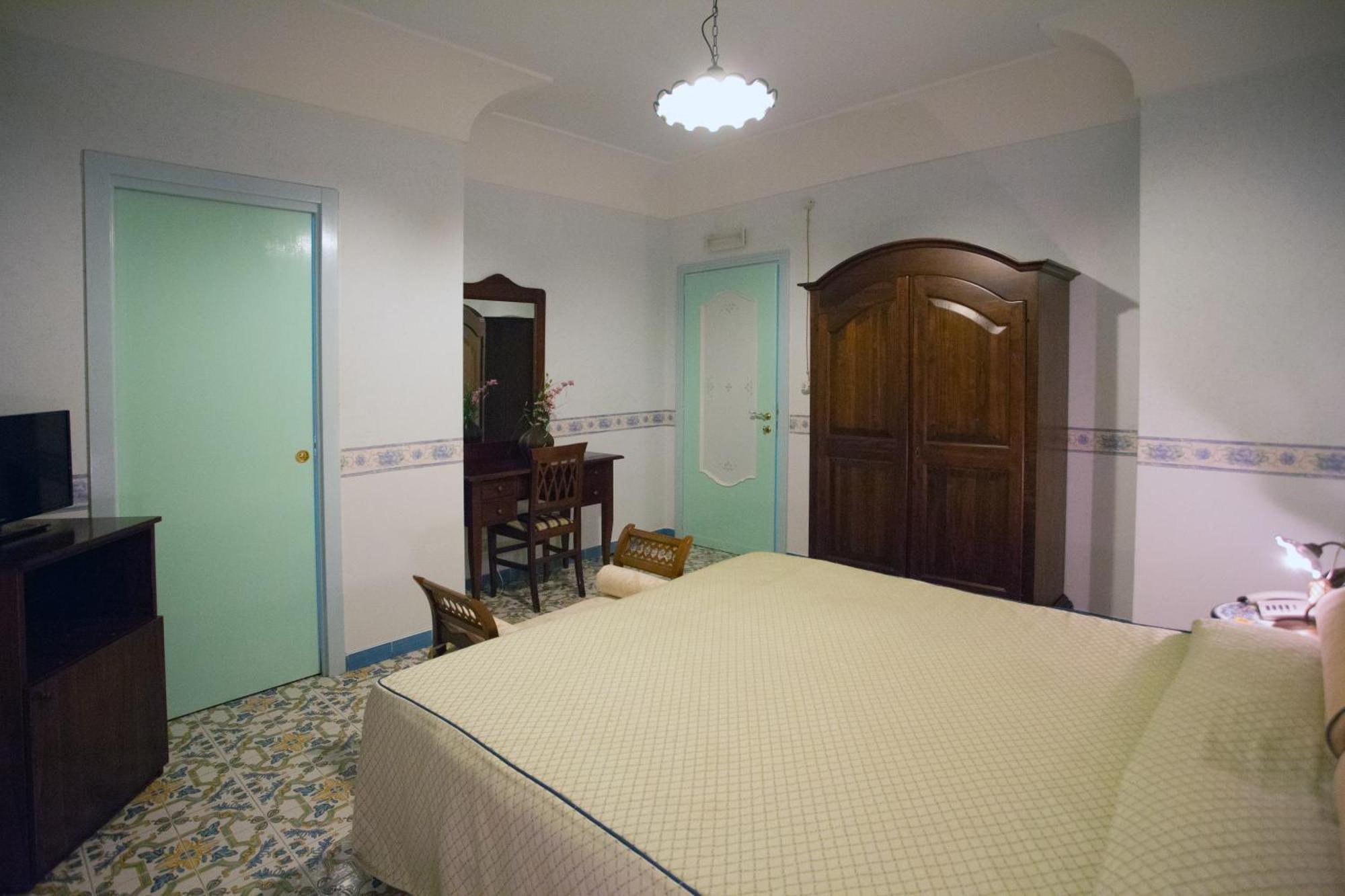 Fico D'India Relais Hotel Furore Room photo