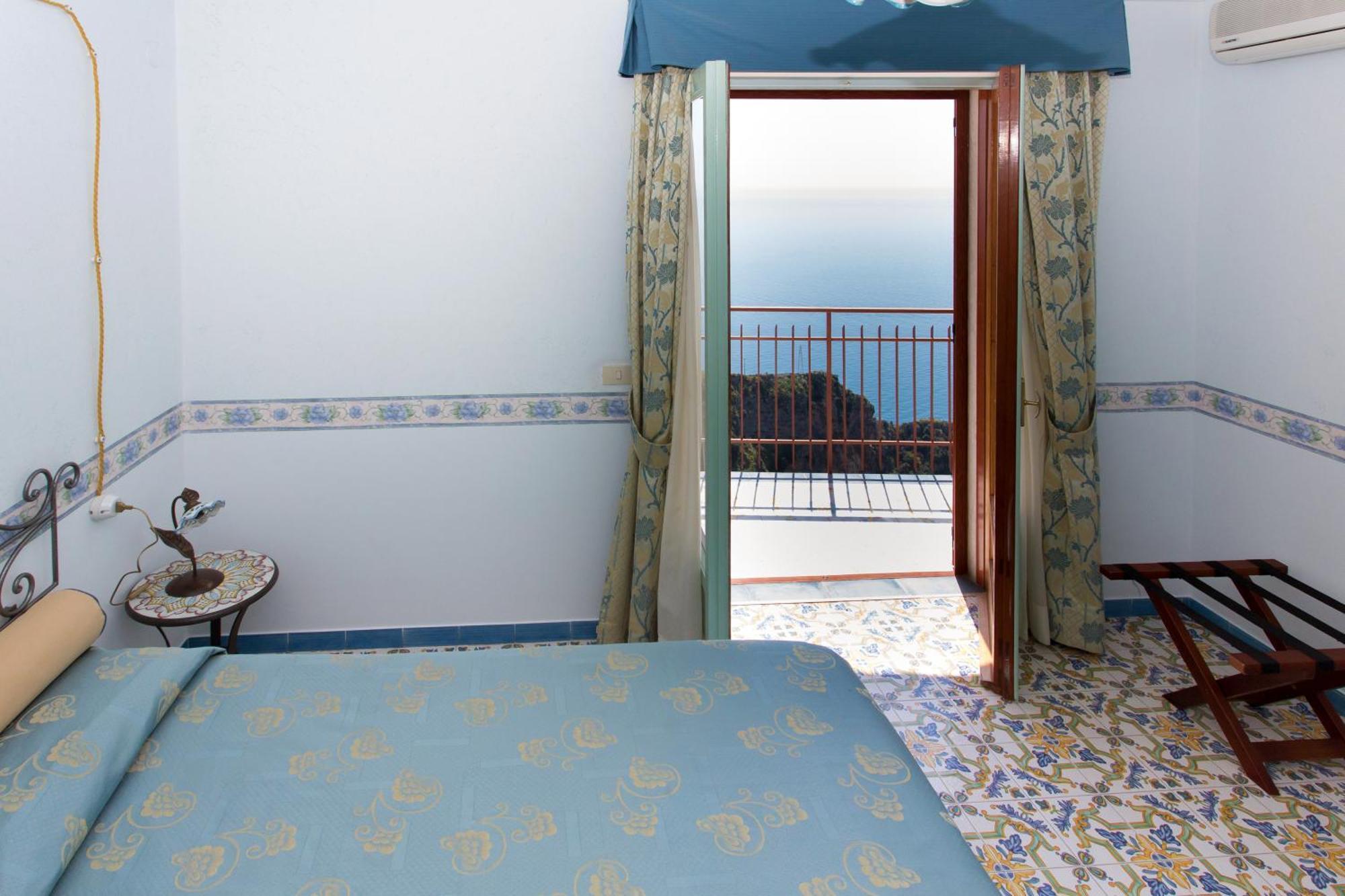 Fico D'India Relais Hotel Furore Room photo