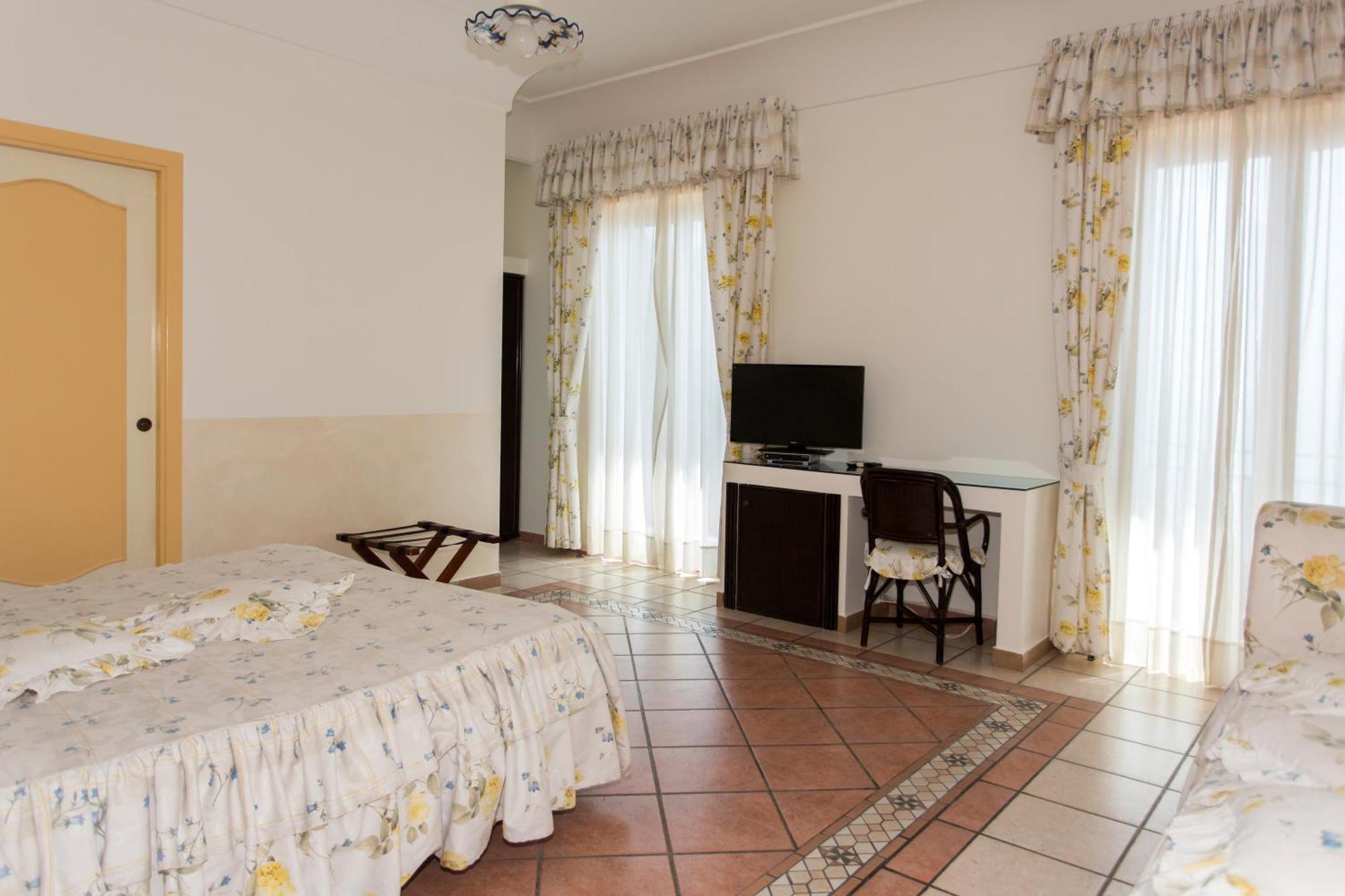 Fico D'India Relais Hotel Furore Room photo