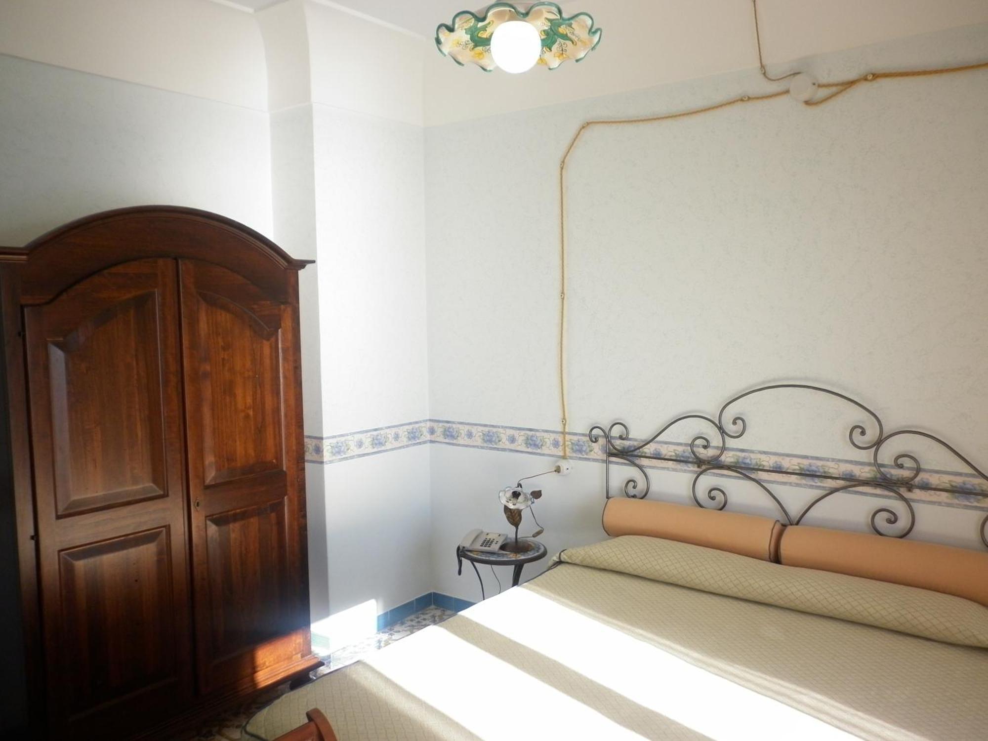 Fico D'India Relais Hotel Furore Room photo