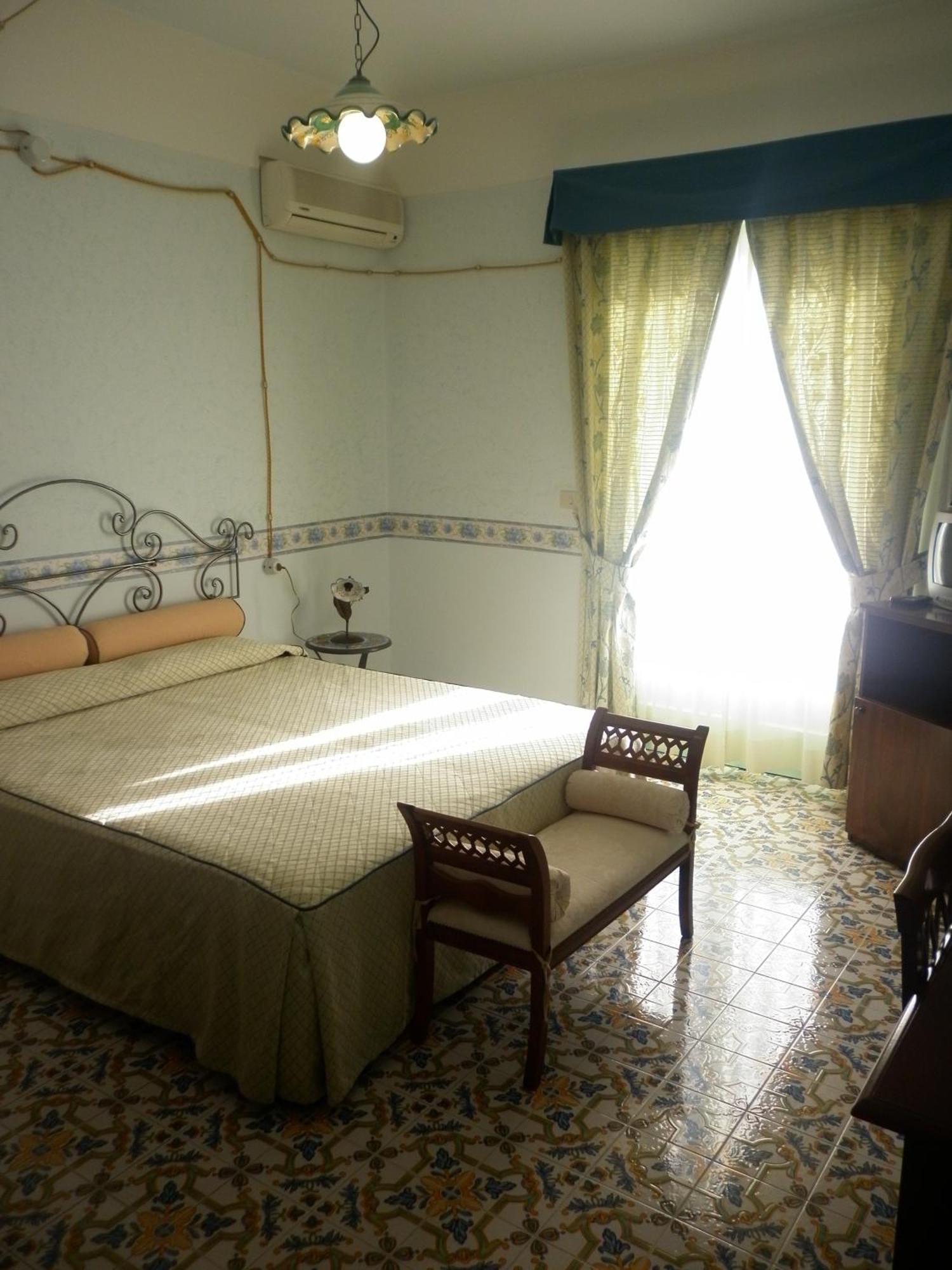 Fico D'India Relais Hotel Furore Room photo